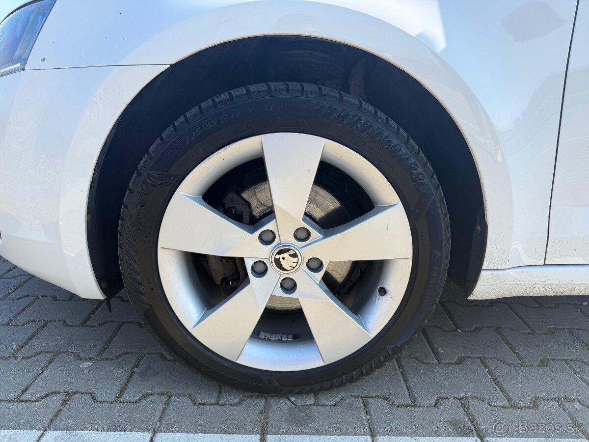 Skoda octavia 3 kombi 2.0tdi DSG - 5