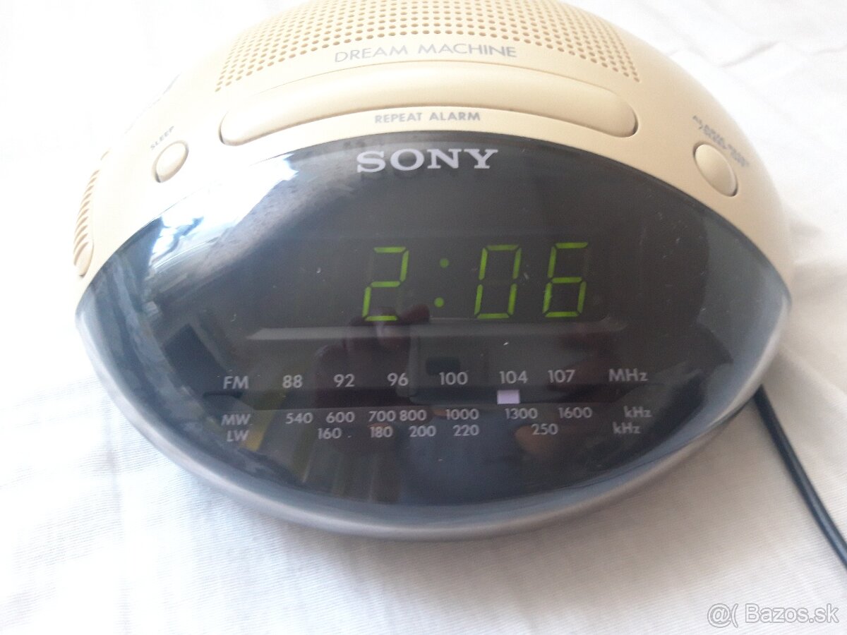 Radio budik SONY - 5