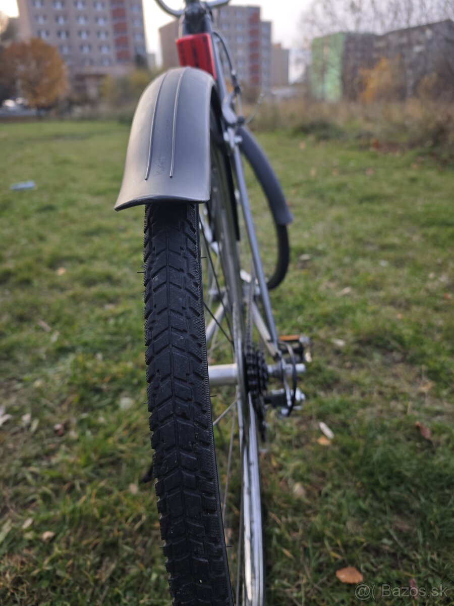 Favorit s rámom vo výbornom stave - 5