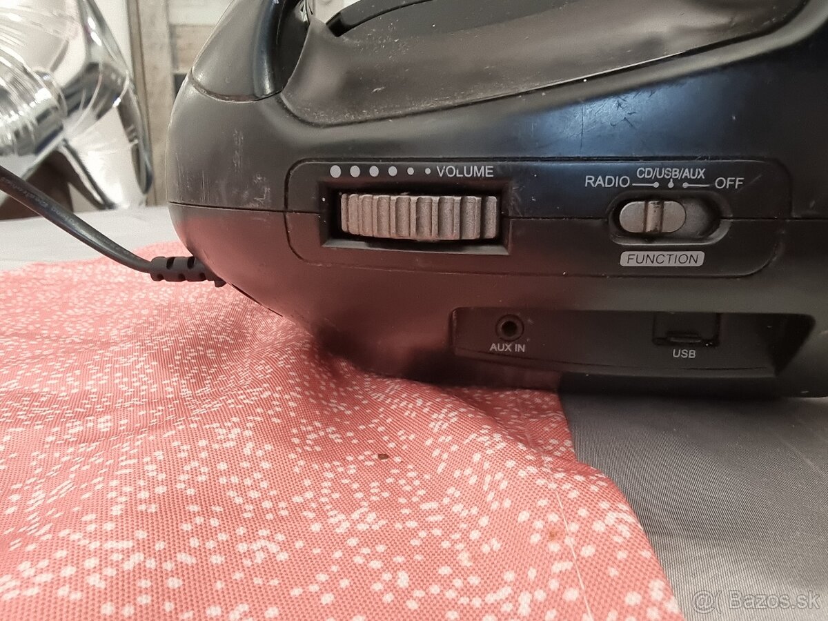 Rádio Sencor do kuchyne, na chatu, garáže FM, CD,MP3,USB - 5