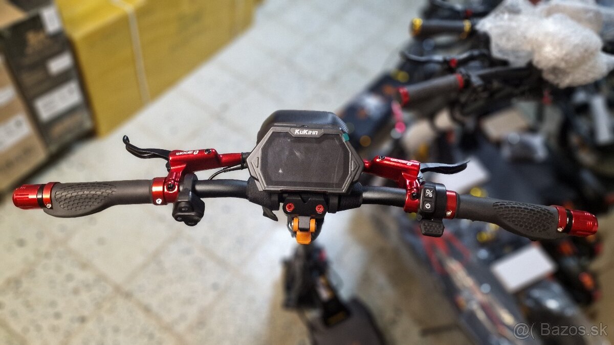 Upravená Kukirin G2 MASTER 6. elektrická kolobežka - 5