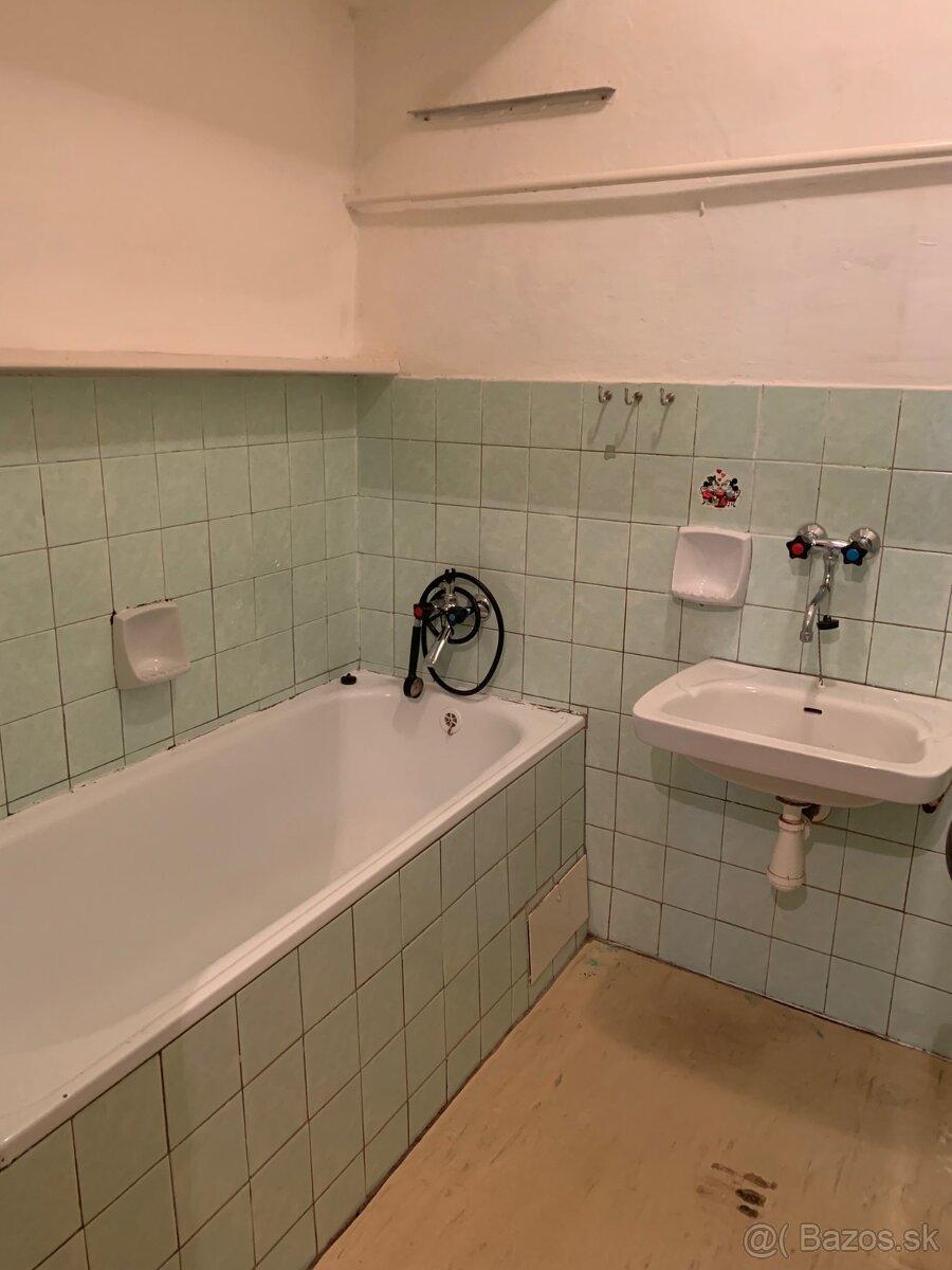 ZNÍŽENÁ CENA 2 izbový byt Turčianske Teplice - 5