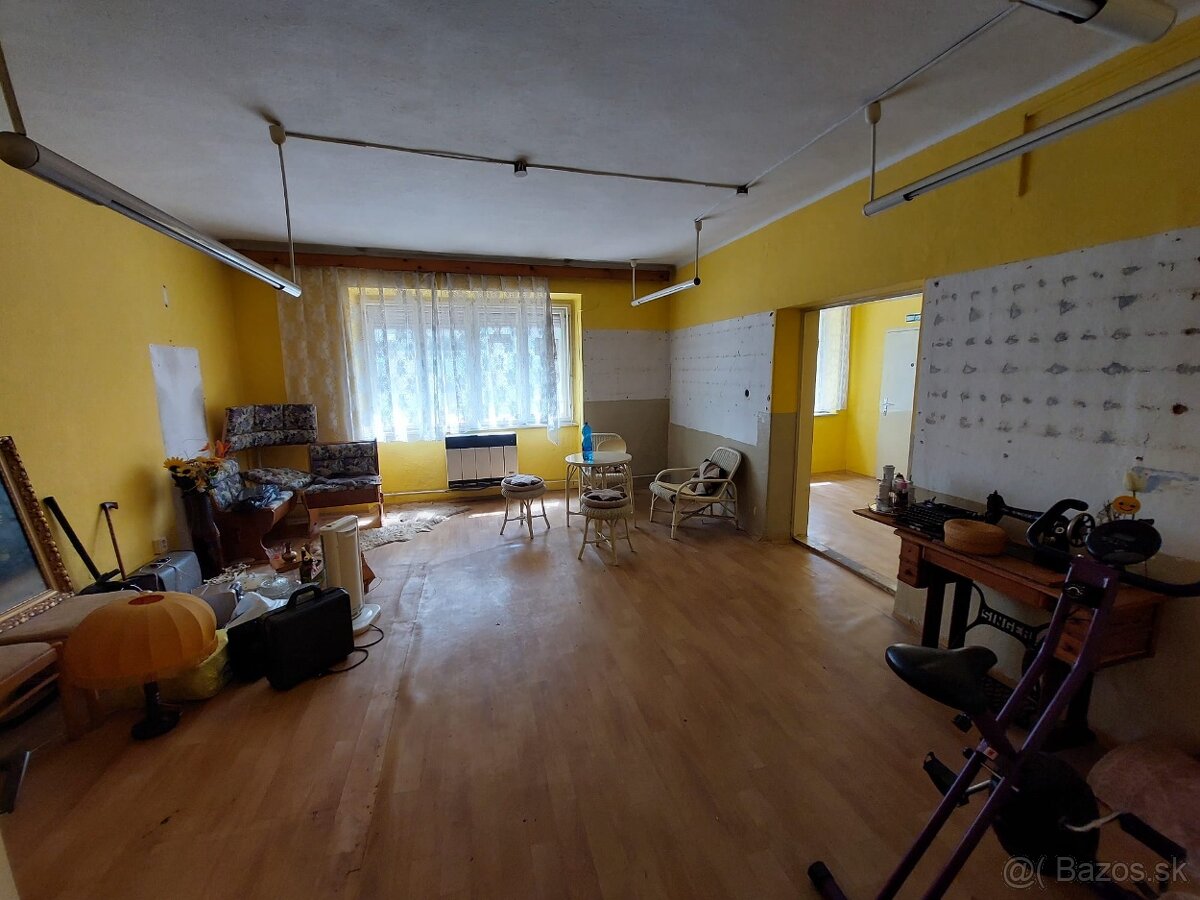 Rodinný dom vhodný aj na podnikanie - 5