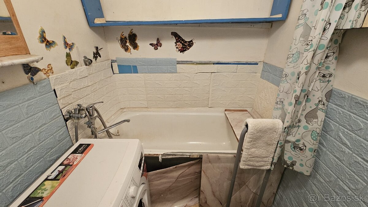 2-IZB. BYT V POKOJNEJ LOKALITE – UL. GORKÉHO, MEDZILABORCE - 5