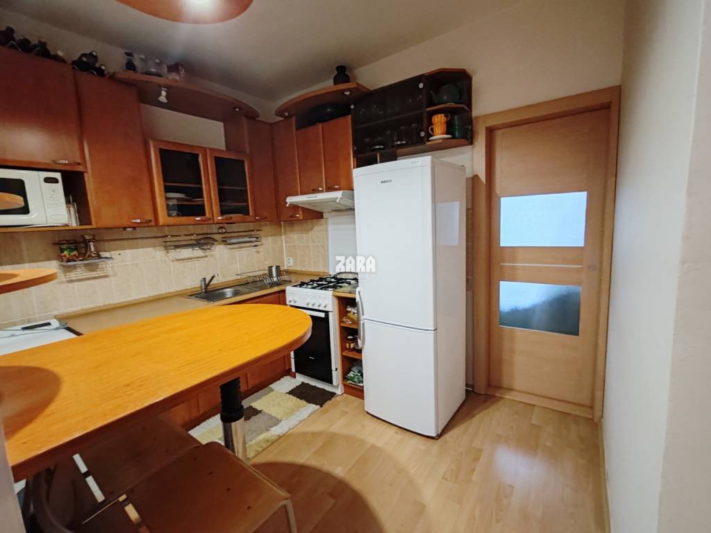 Sečovce - ul. SNP, 3. izb. byt, 48 m2 + loggia, po rekonš. - 5