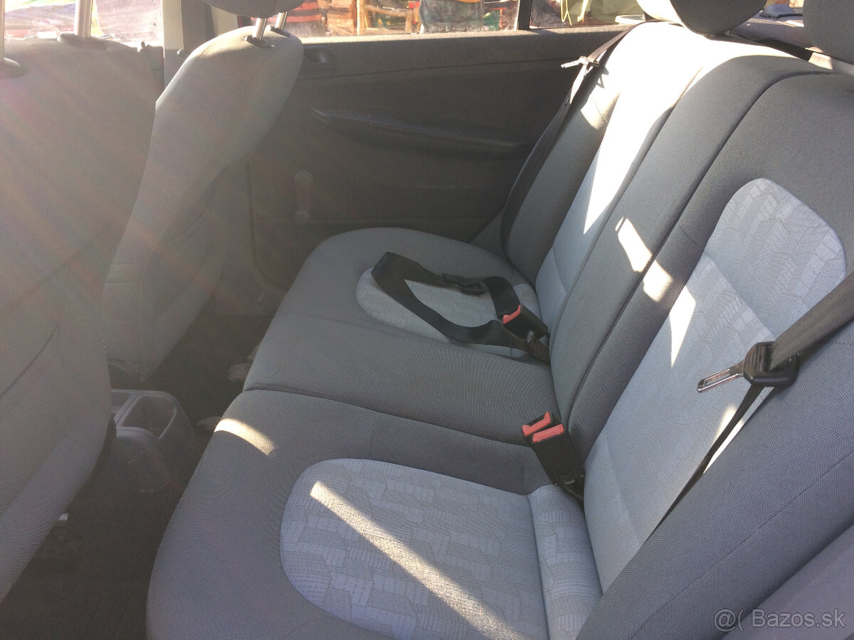 Predám Škoda Fábia Combi 1,4 16v - 5