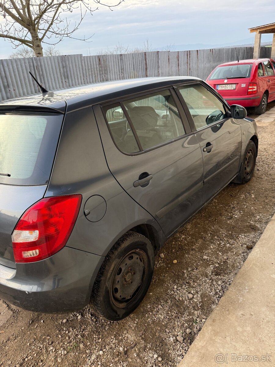 Škoda Fabia 2 - 5