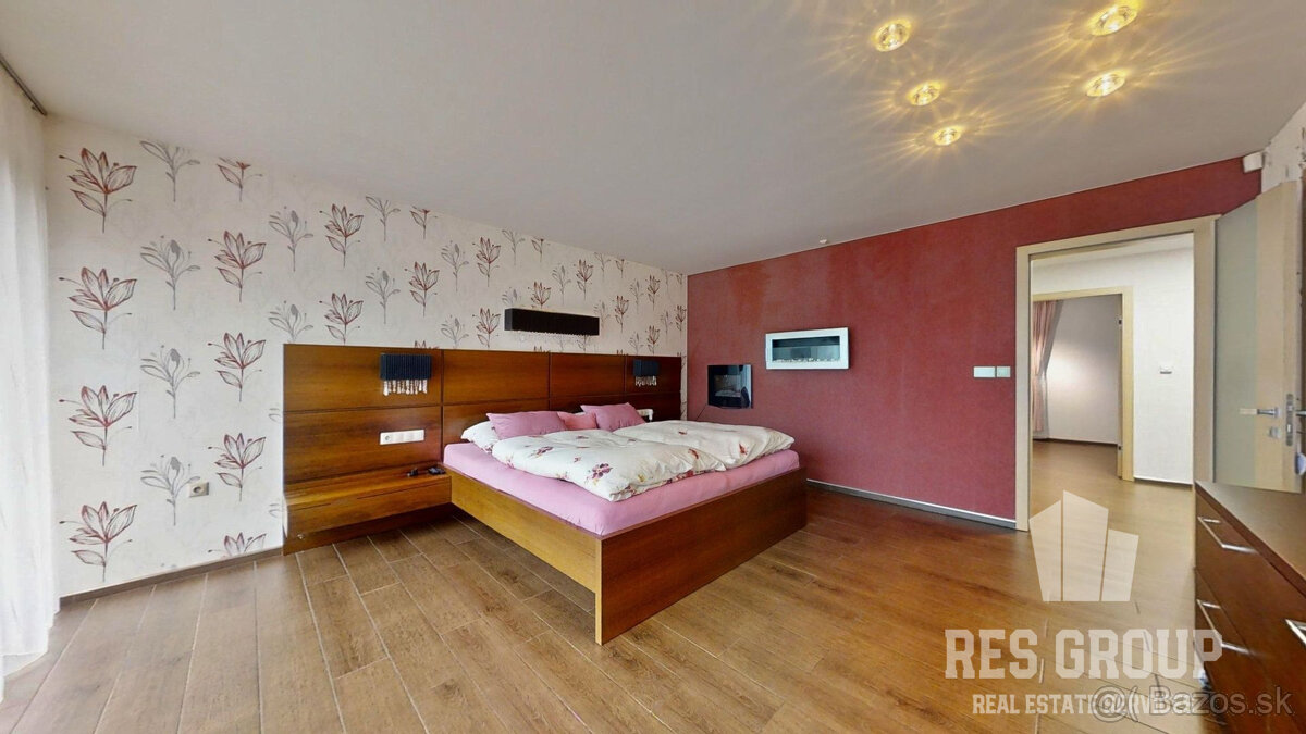 Na predaj, dom so 6 izbami a vonkajším bazénom Žilina - Turi - 5