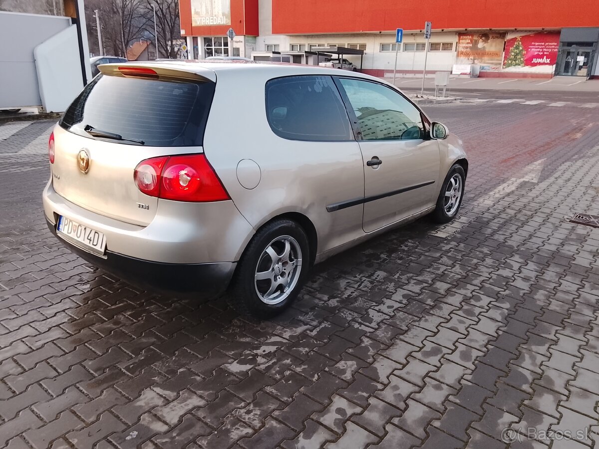 Volkswagen golf V - 5