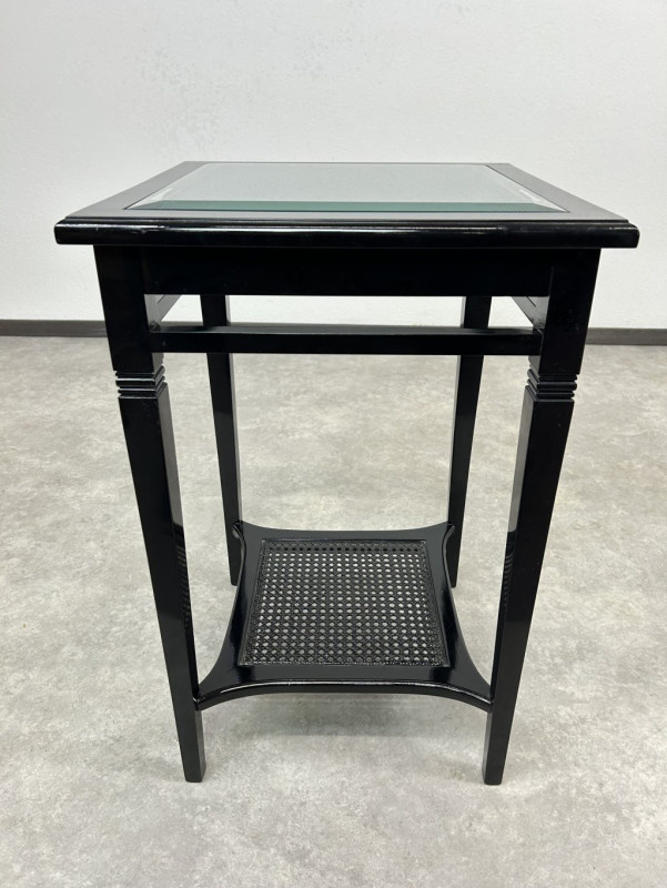 Čierny príručný stolík/stojan na kvety - 5