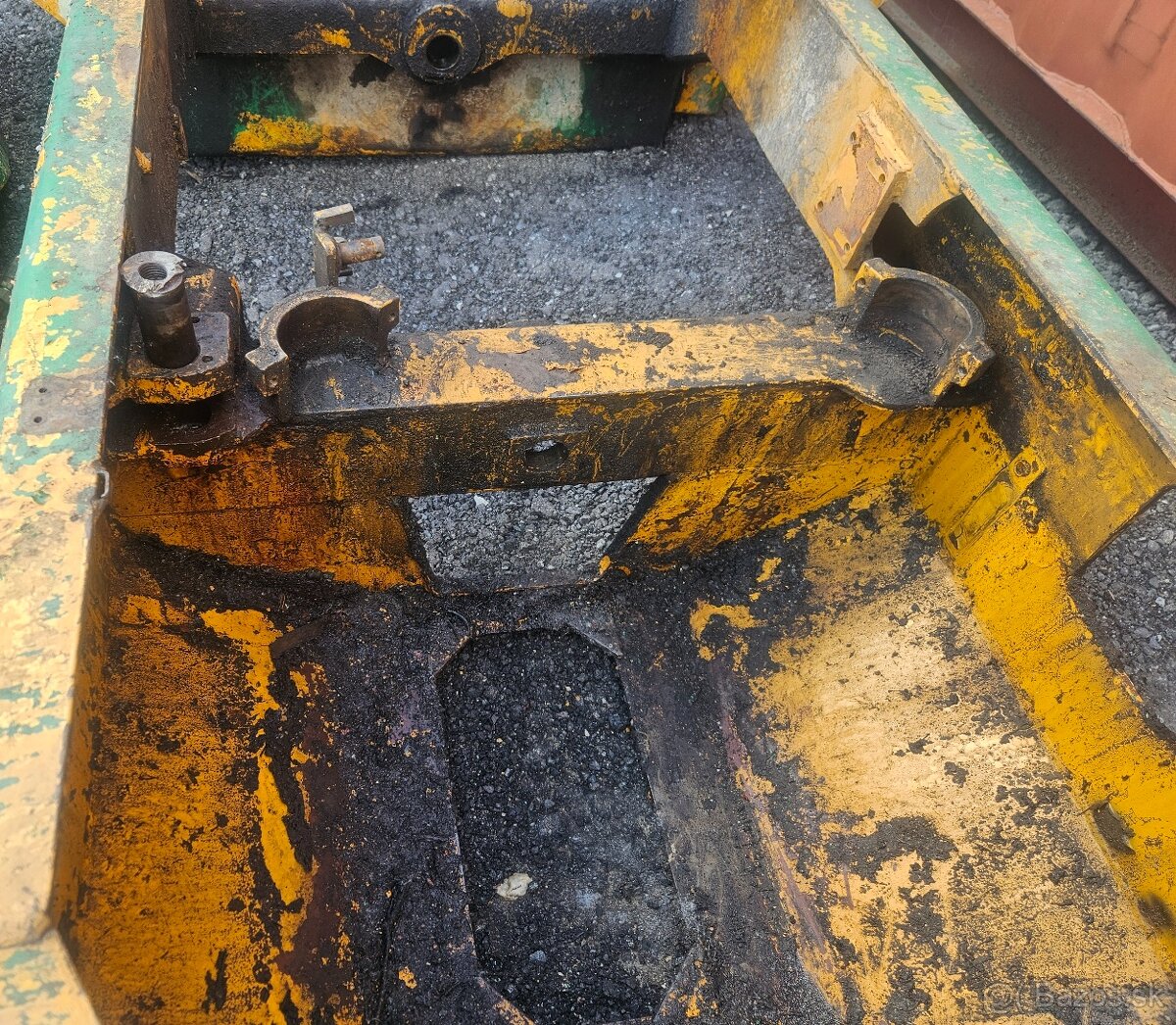 LKT 81 TURBO predný rám - 5