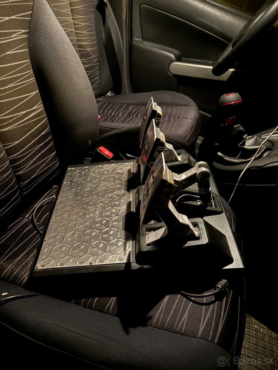 Sim racing set – Logitech G29 + Shifter + Thrustmaster T-LCM - 5