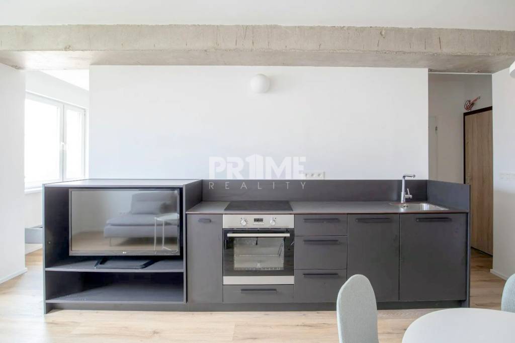 U NÁS MODERNÝ 1,5i byt, REKONŠTRUKCIA, Budyšínska ulica, - 5