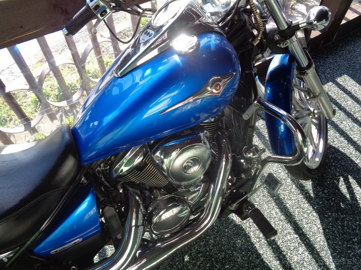 Kawasaki Vulcan VN 900 - 5