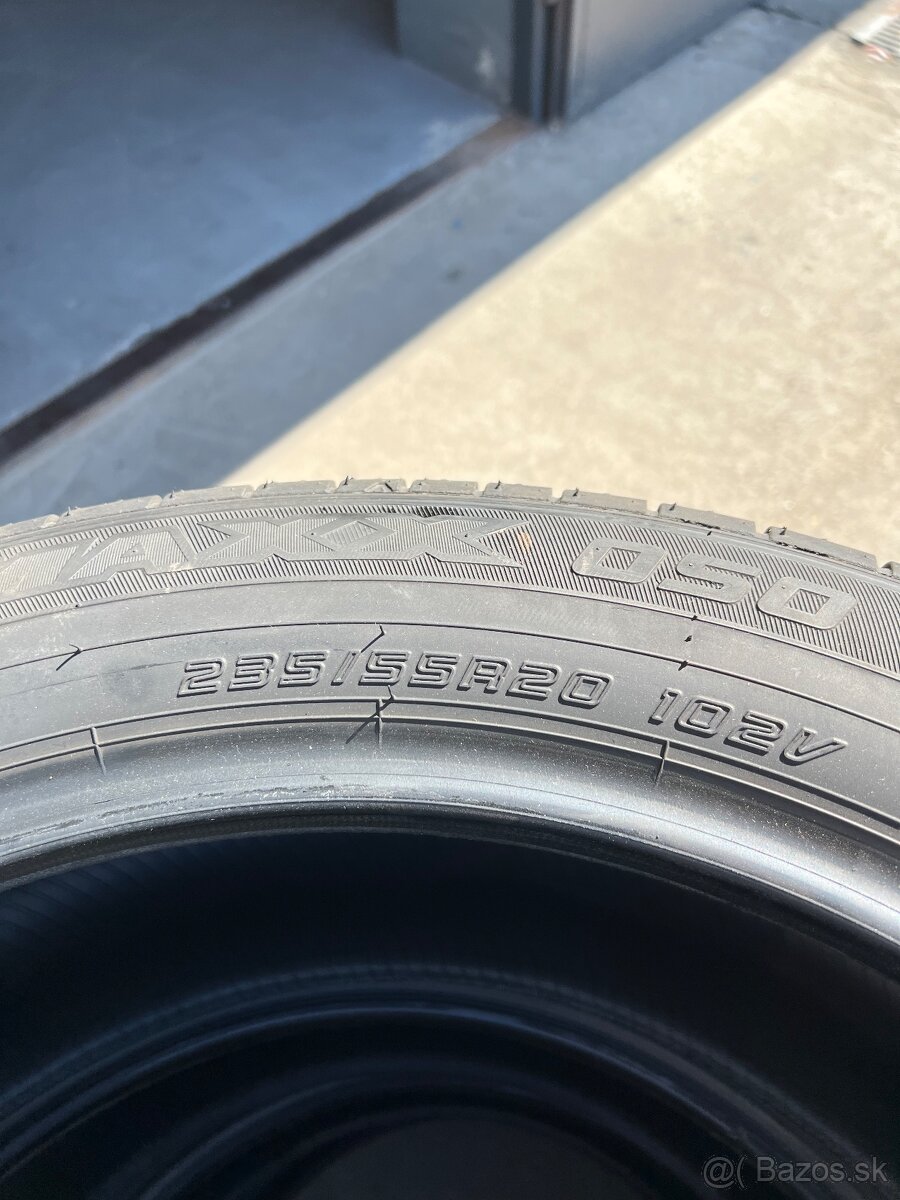 235 55 R20 letne pneu Dunlop - 5