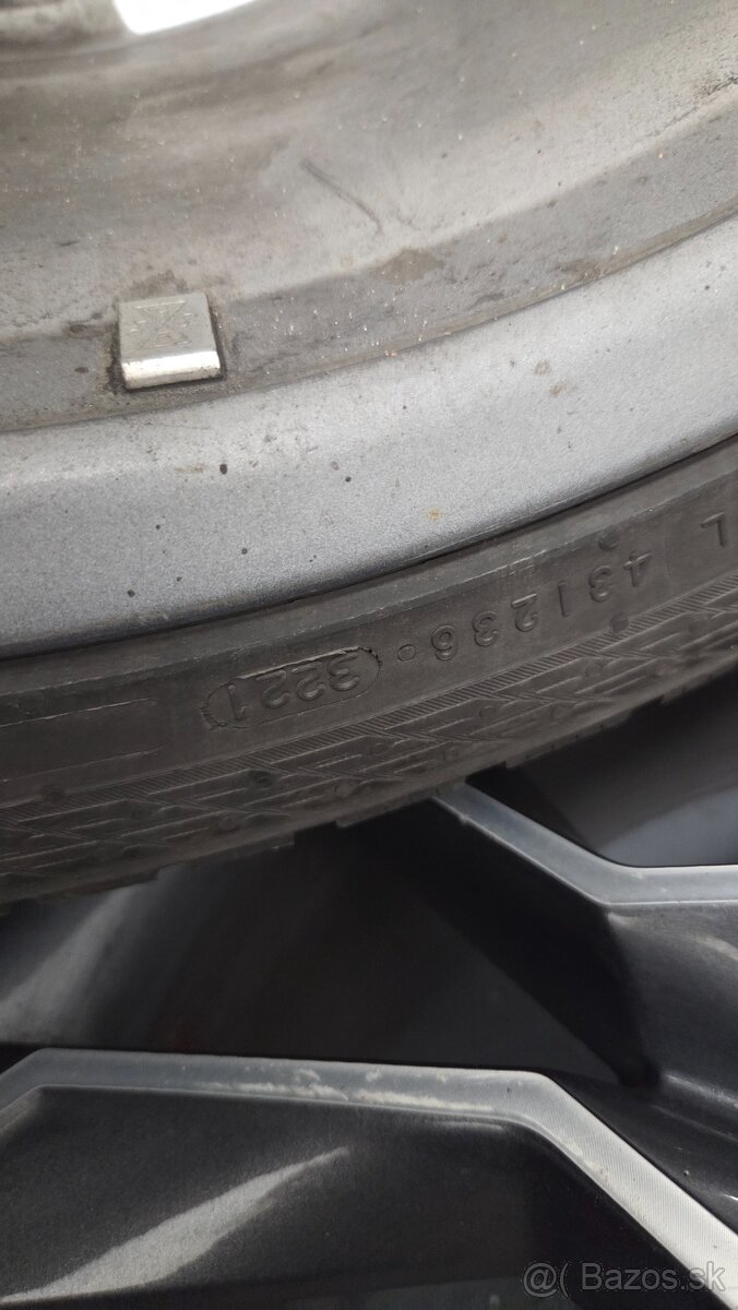 skoda extreme zimne 225/40 r19 - 5