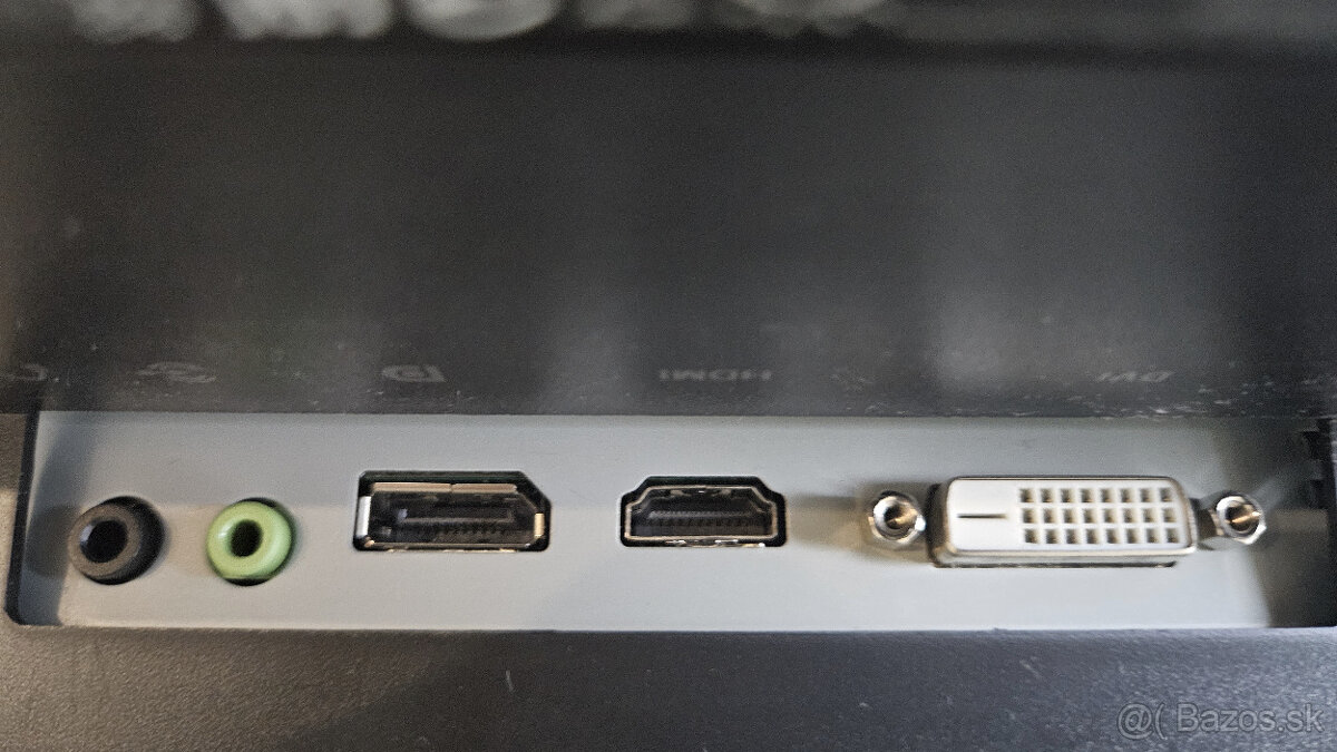 Asus herný 24,5" FullHD, 144 Hz, s reproduktormi, otáčateľn - 5