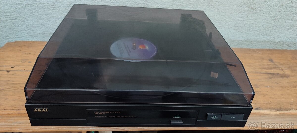 Gramofón AKAI - 5
