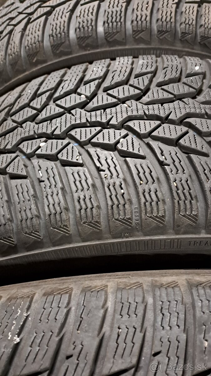 Predám 4ks jazdené zimné 215/60r16-99H Nokian - 5