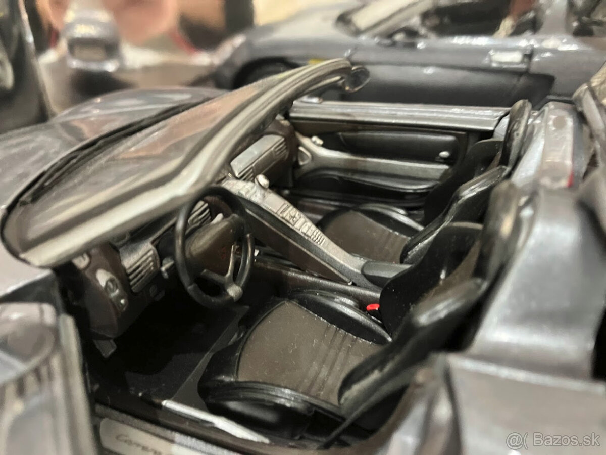 1:18 Porsche Carrera GT - 5