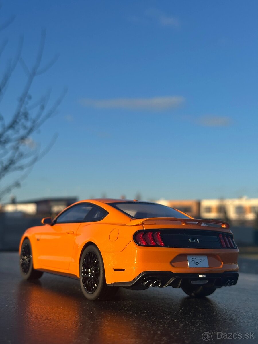 FORD zberatelsky model v mierke 1:18. - 5