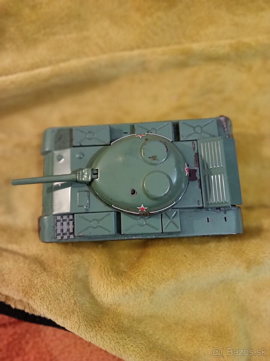 Stará hračka tank - 5