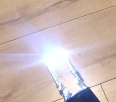 Doma vyrobený taser - 5