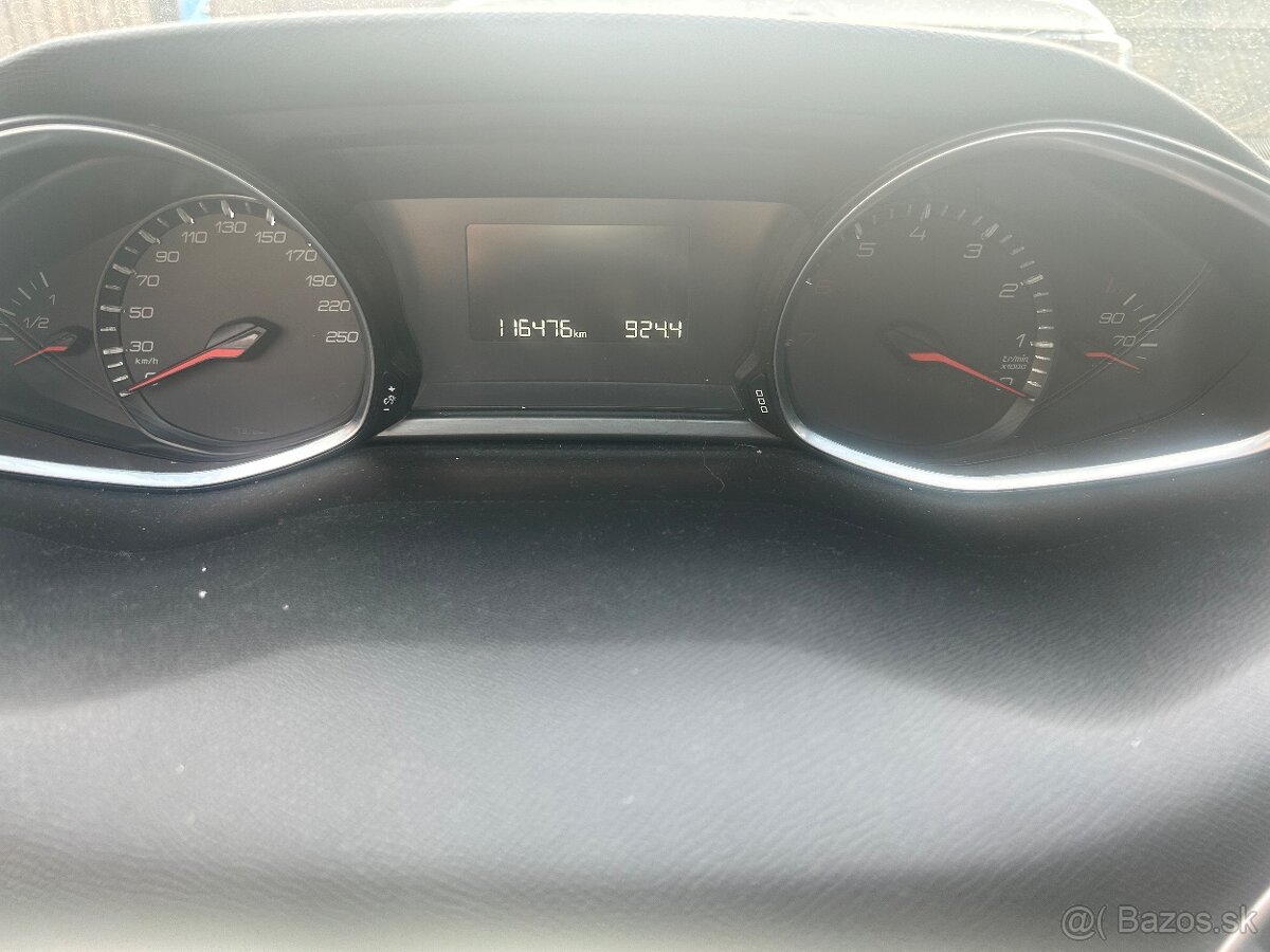 Predám Peugeot 308 - 5