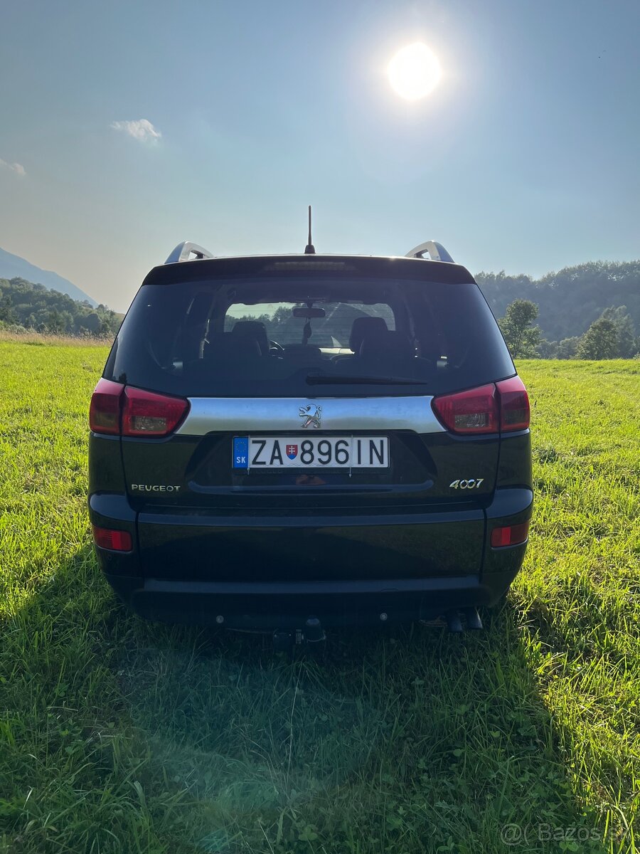 Peugeot 4007 - 5