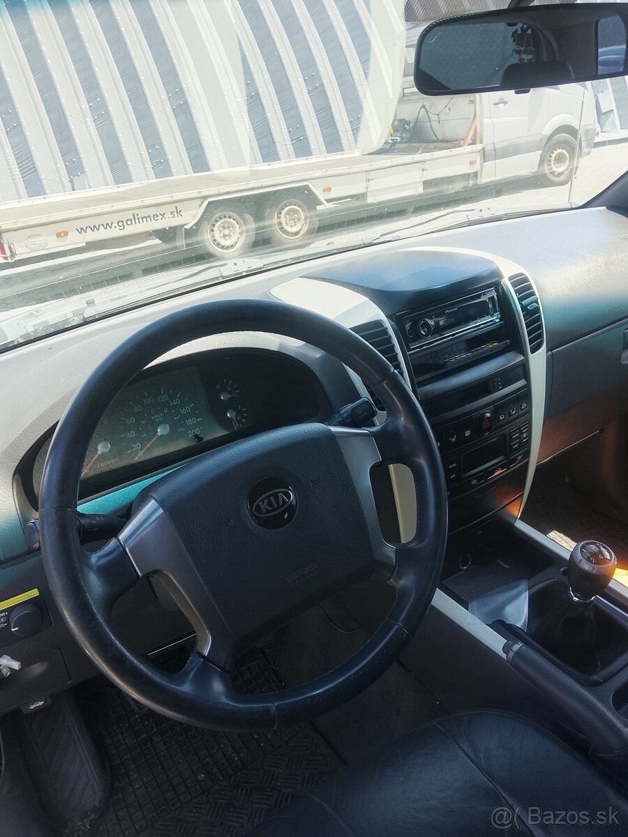 KIA SORENTO na náhradné diely - 5