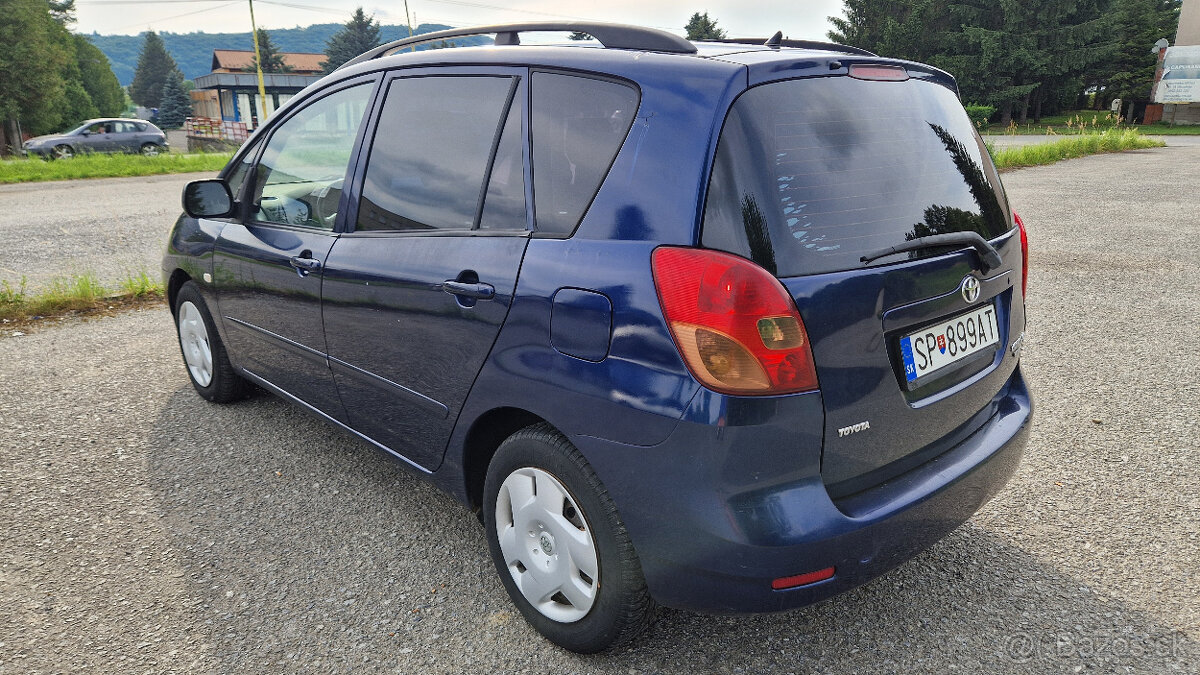 Predám Toyota Corrola Verso 2002 4-D4 2L nafta - 5
