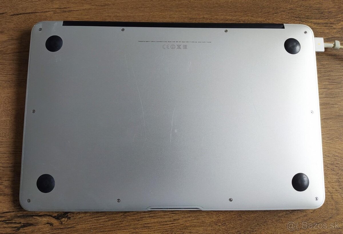 predám macbook air A1465 - 5