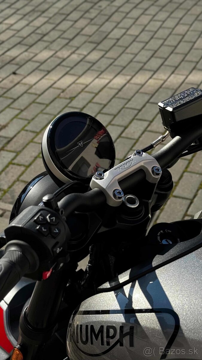 Triumph Trident 660 - 5