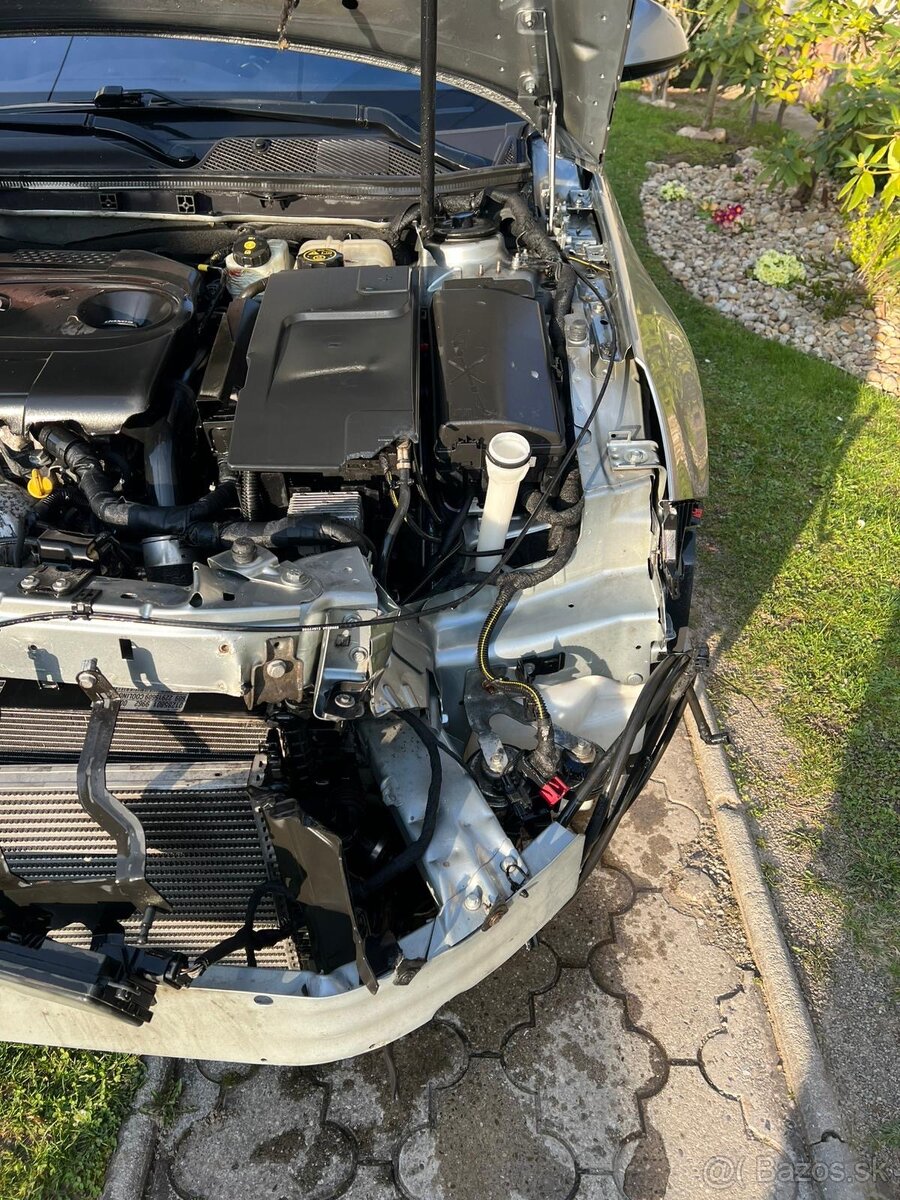 Opel Insignia 2.0 CDTI (2016) – Havarované - 5