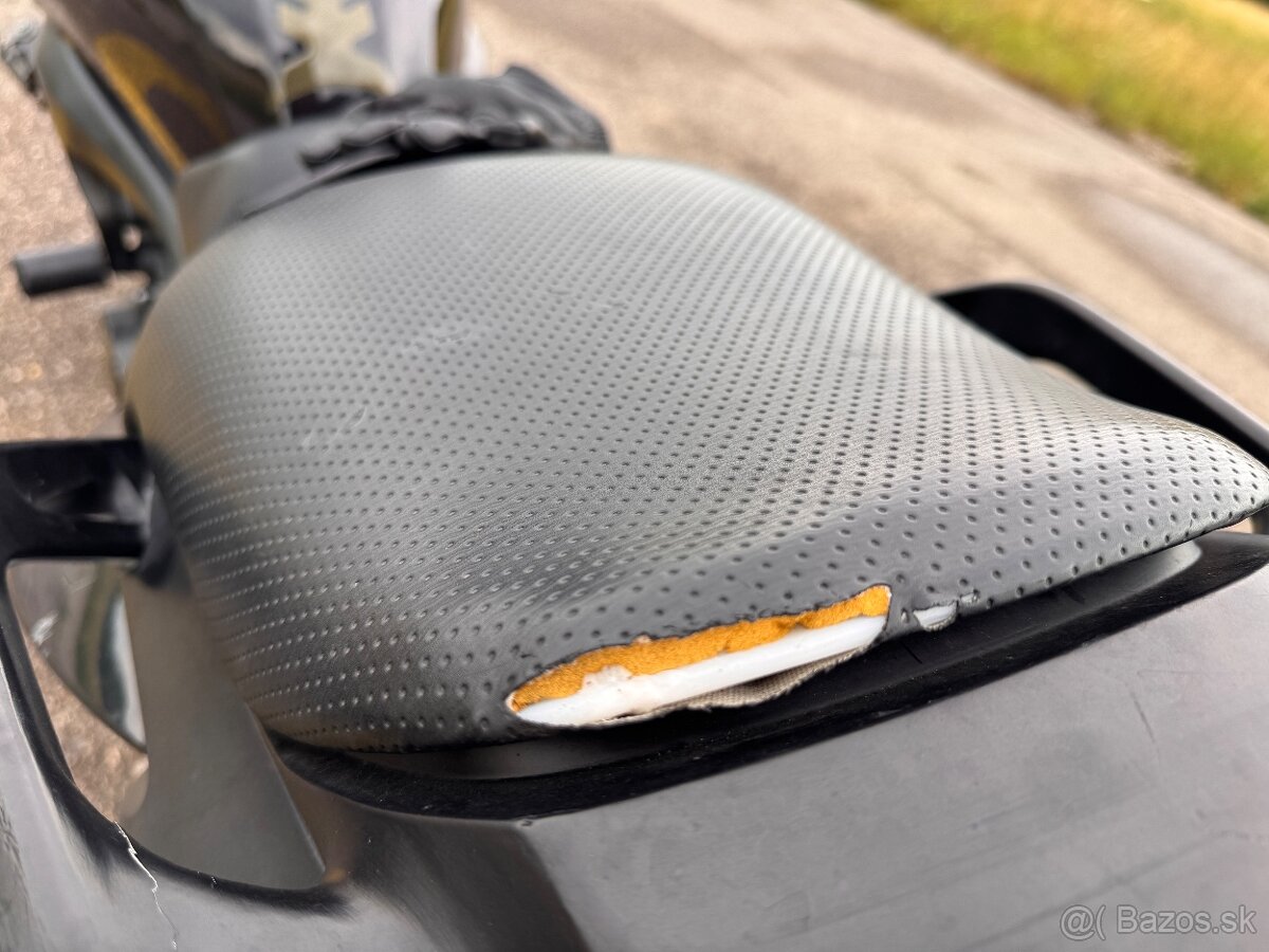 Yamaha fz6 - 5