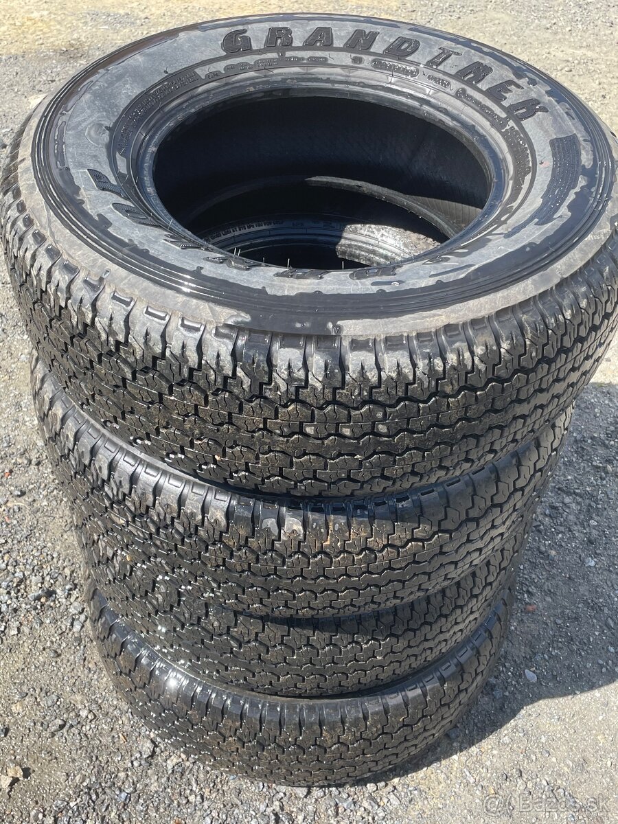 Pneu DUNLOP 265/70 R16C 113/111S - 5