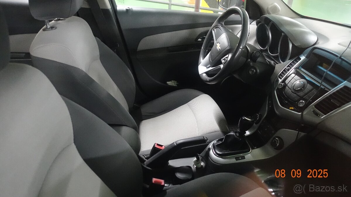 Predám Chevrolet Cruze - 5