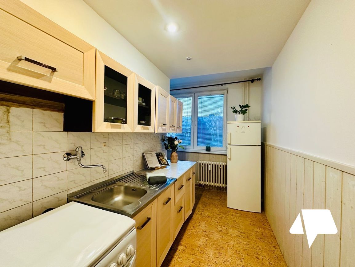 Prenájom 2 izbový byt Chrenová - top lokalita - 5