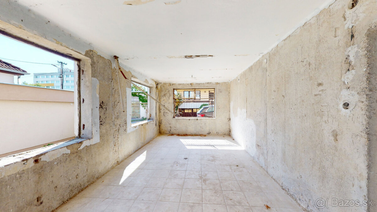 BYTOVÝ DOM V MESTE LUČENEC - 5