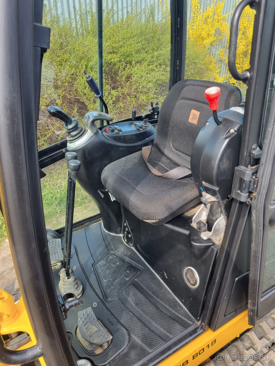 Prodám pásovy minibager JCB 8018 CTS 2016 - 5