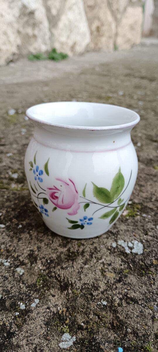 Džbán, okno, buclák, petrolejka, forma na maslo.. - 5