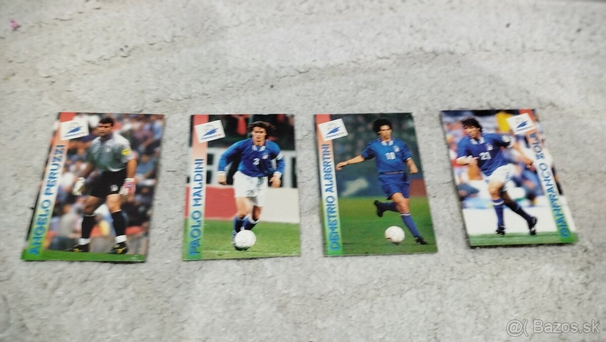 Predám komplet sériu futbalových kartičiek FRANCE 98 - 5
