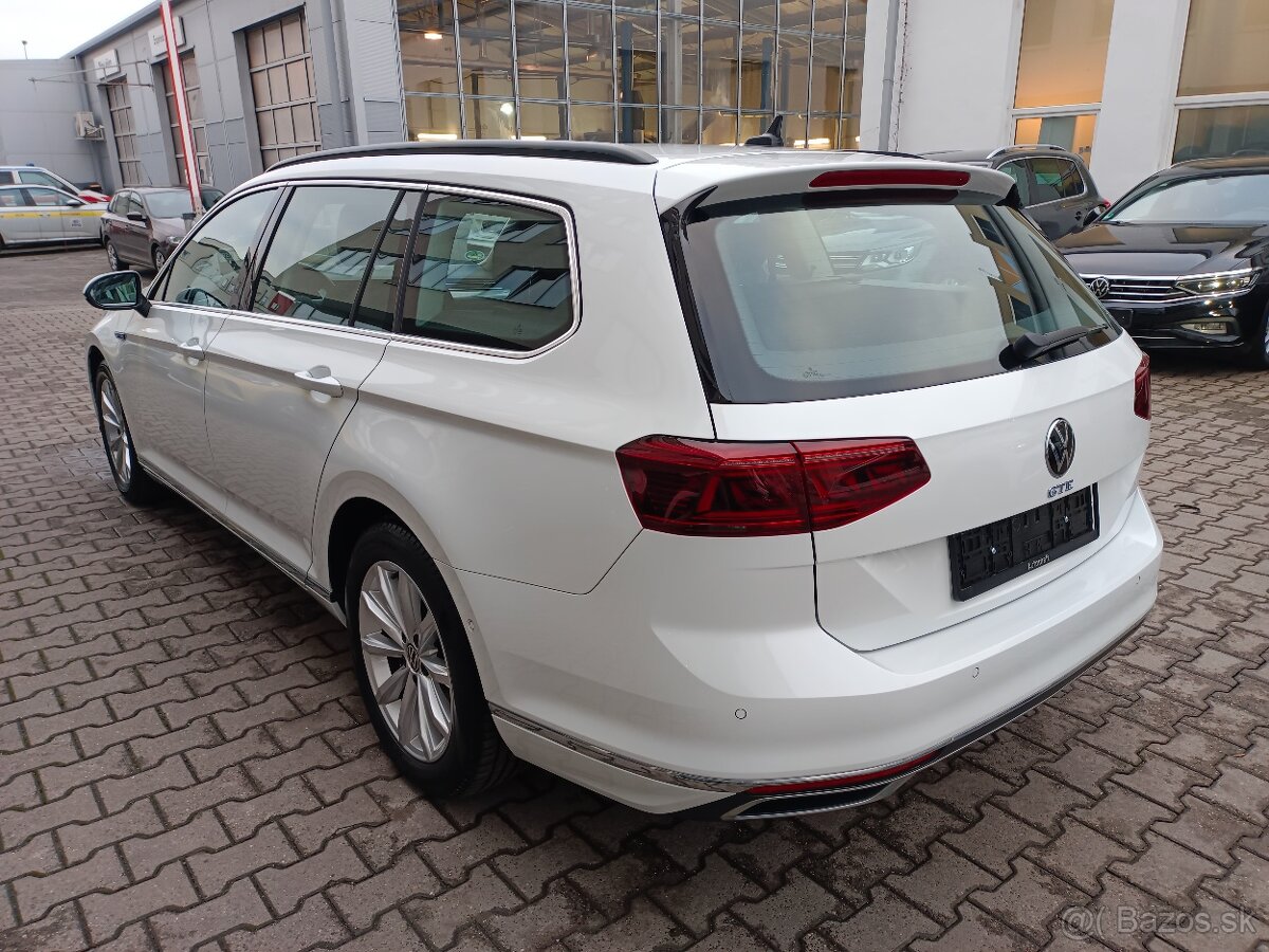 VW Passat B8 GTE Variant 1.4TSI 160kW DSG - záruka Autodraft - 5