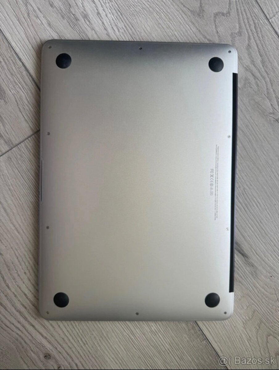 Apple Macbook Air (13-inch) Early 2014 - 5