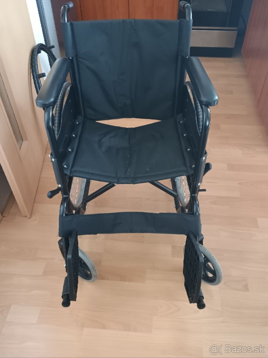 Skladací invalidný vozík - 5