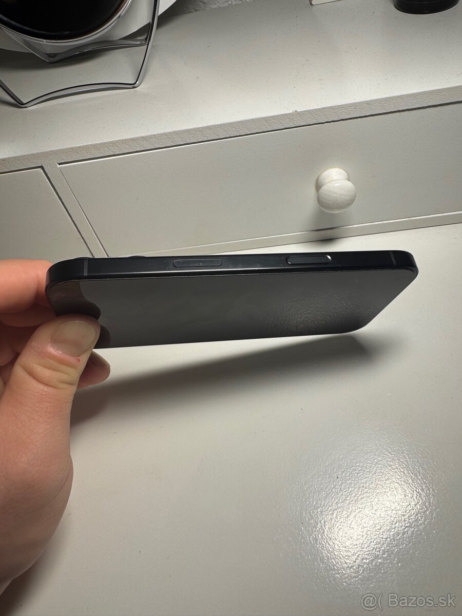 iPhone 16 PRO 256 gb - 5