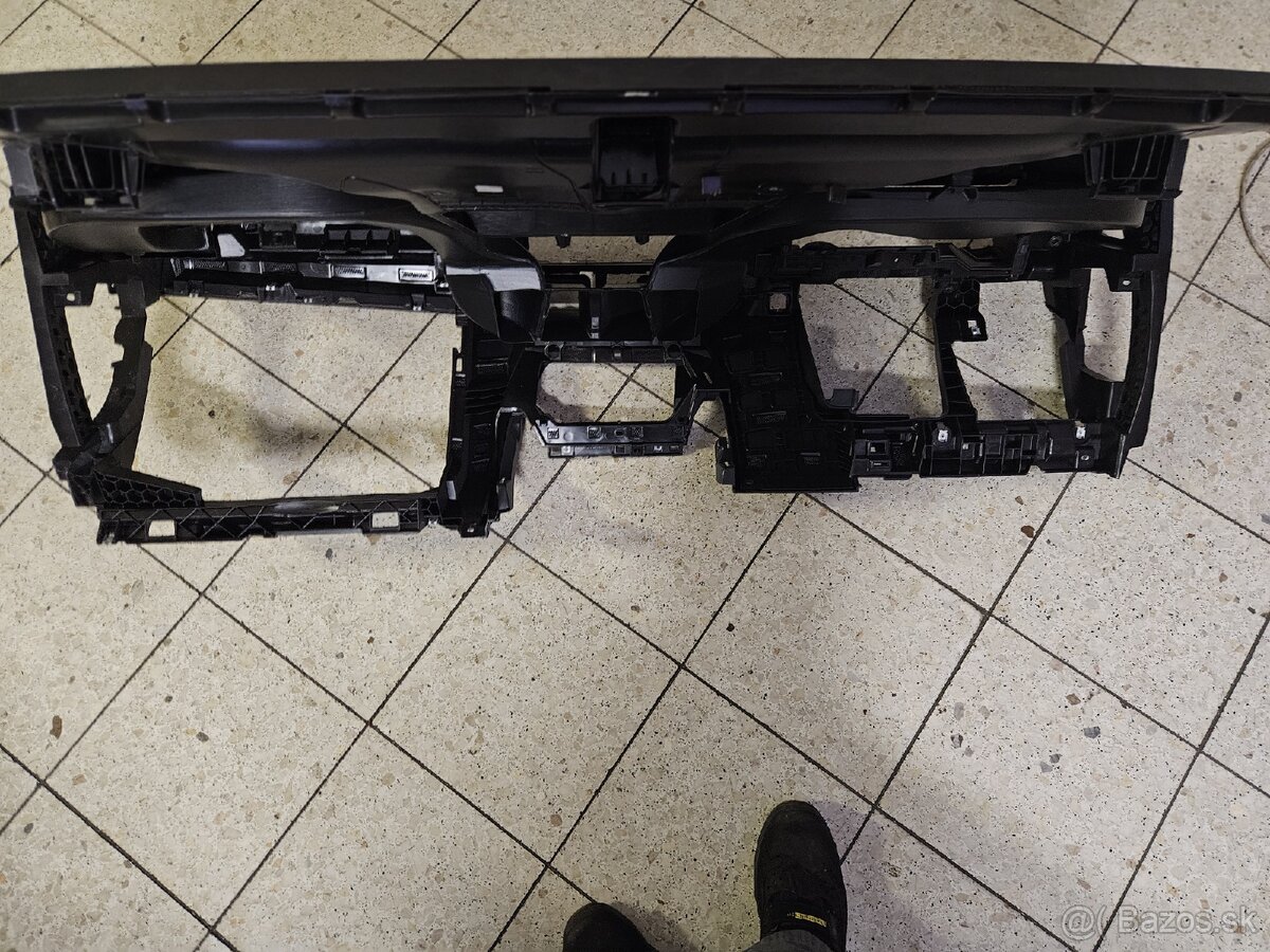 Prístrojová doska , palubná doska VW Caddy 5 - 5