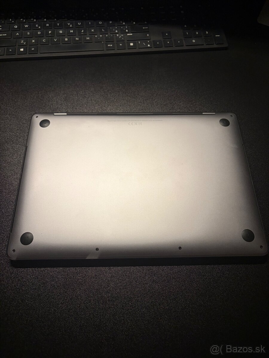 Predám MacBook Pro - 5