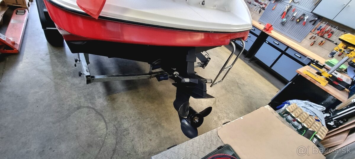 Bayliner 1851SS Capri motorový člun - 5