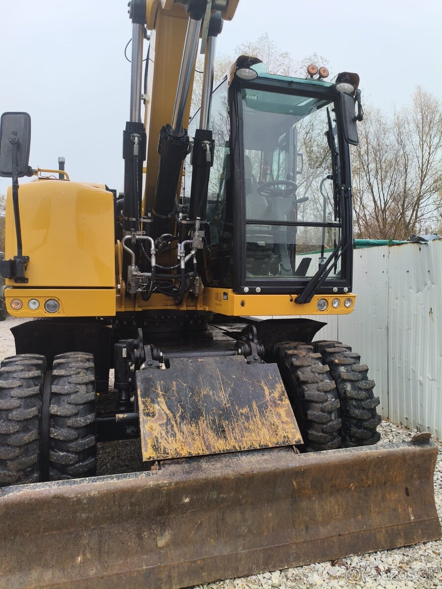 Kolový otočný bagr CAT M316 F - 5